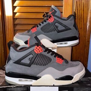 Size 9.5 - Jordan 4 Retro Mid Infrared